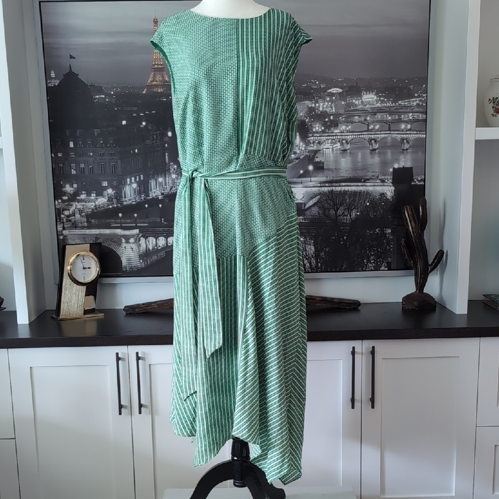 Vince Camuto Green Asymmetrical Sundress with Cap Sleeves,14W.